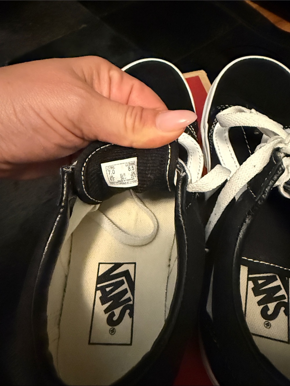 Vans Old Skool Sneakers - Black and White - Picture 5 of 5